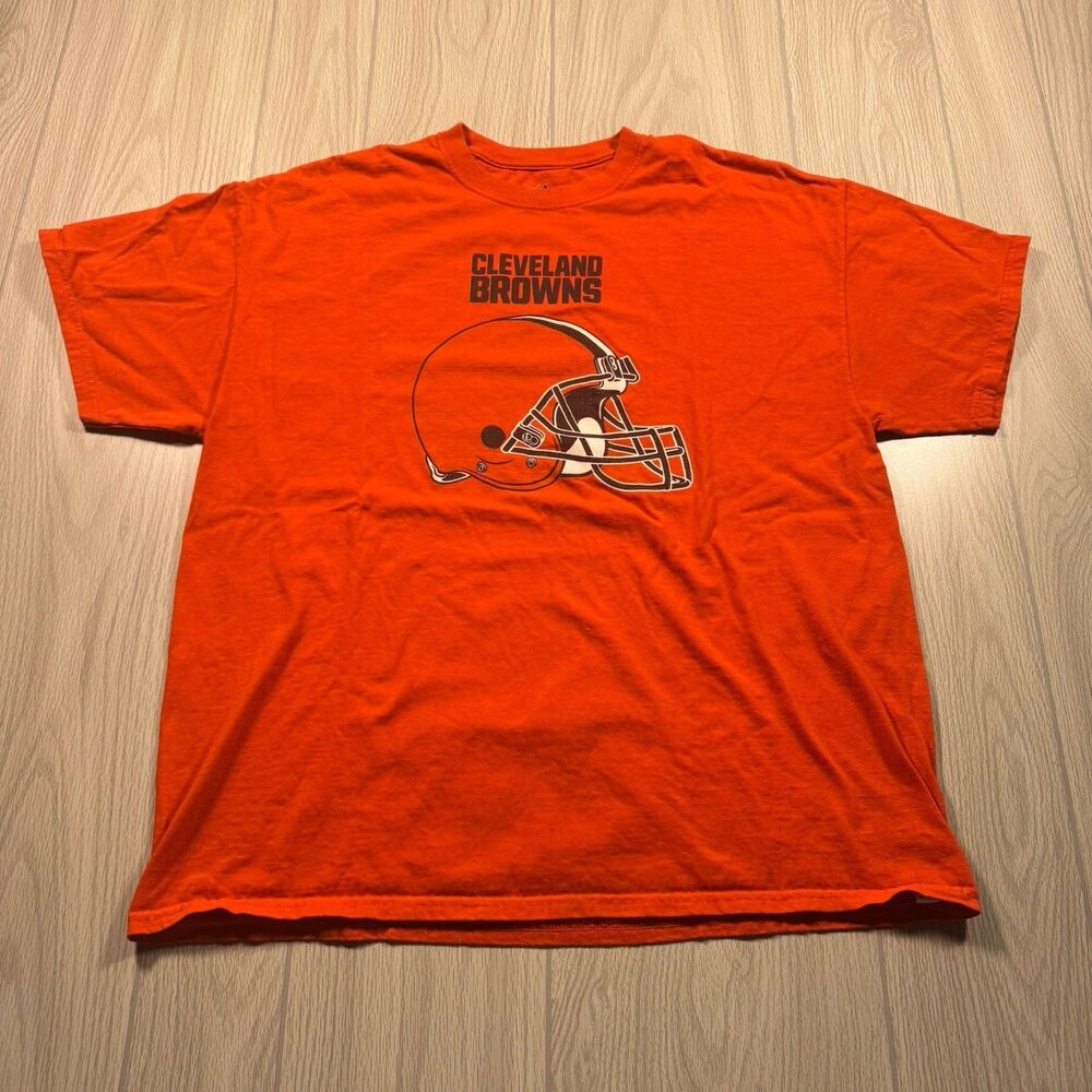 Cleveland Browns Helmet Logo TShirt Men’s XL Orange Majestic NFL *READ